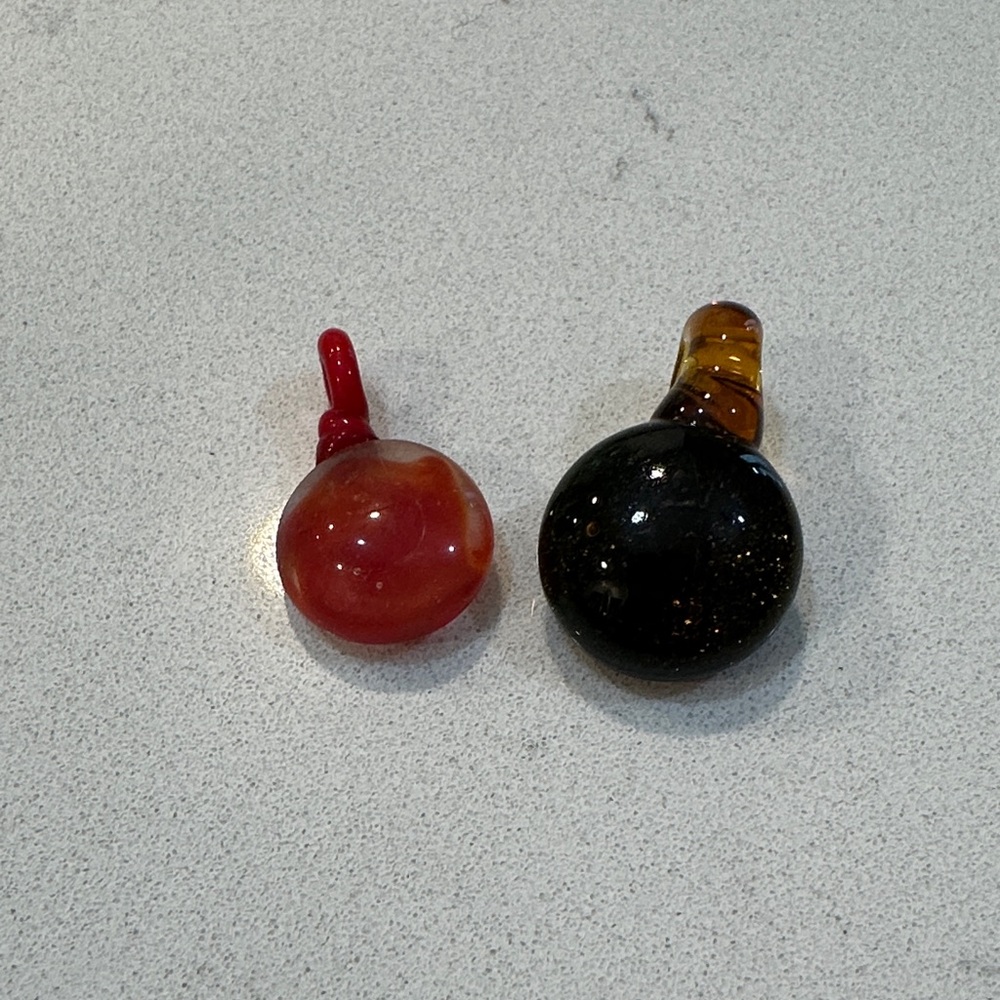 Glass Pendant Set in Red and Glittery Amber